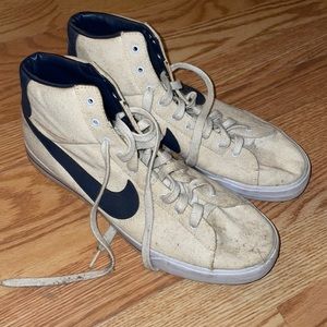 Nike hightop - Blue Ribbon Sports